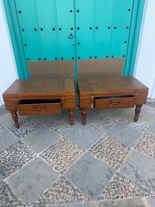 Mesas auxiliares estilo maleta