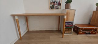 Mesa de comedor de madera