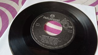 Freddie Mercury - The Great Pretender 7" Portugal