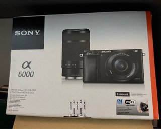 Sony Alpha a6000 Cámara Digital Doble Lente