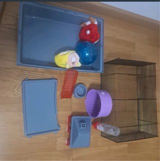 Jaula para hámster con accesorios