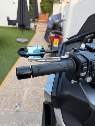 Honda Forza Negra Maxi Scooter