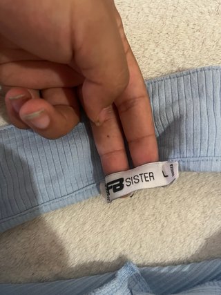 Top corto  con cuello polo
