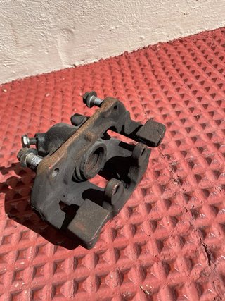 Pinzas de freno delanteras BMW 325ci