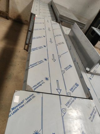MESA ACERO CON ESTANTE EN SALDO 1.62 MIRAMIPERFIL