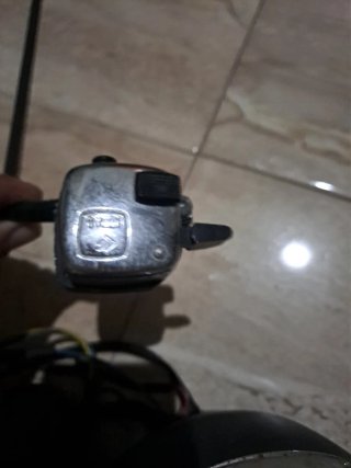 Faro,cuenta km mecanismo luces  bocina moto clasic