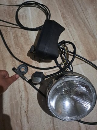 Faro,cuenta km mecanismo luces  bocina moto clasic