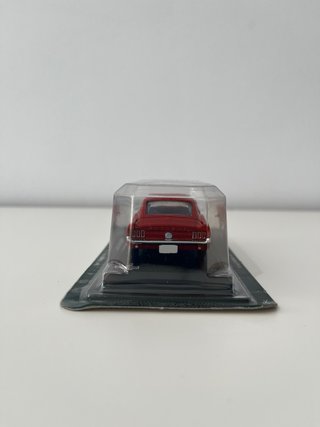 Ford Mustang 1:43 Sin Abrir