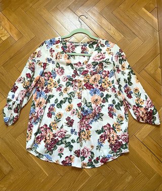 STRADIVARIUS Blusa estampada floral