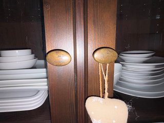 Vitrina de madera y cristal Ikea