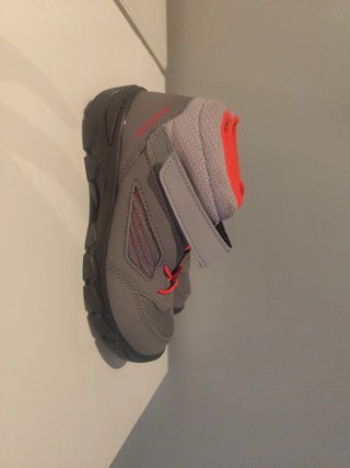 Botas Montaña Quechua Talla 28-34