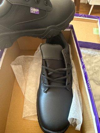 Zapatos de seguridad y trabajo negros