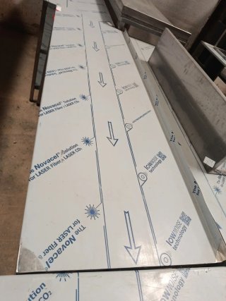 MESA INOX EN SALDO 1.62M MIRA MI PERFIL
