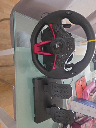 Volante Logitech PS4