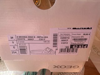 Sandalias / Chanclas Geox Doradas Piel Talla 39