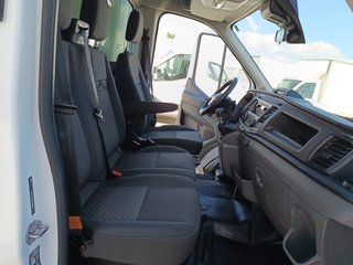 Ford Transit 2.0 CHASIS CAJA CERRADA PAQUETERO 130
