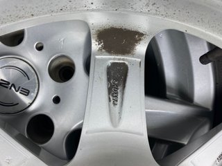 Llantas Nissan Renault 17"