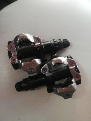 Pedales Shimano M520