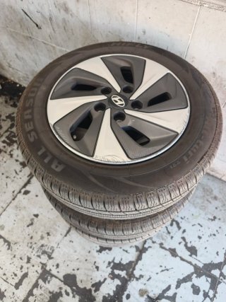 Neumáticos de coche (4 unidades)