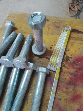 Bulloni 8.8 con dado e rondella