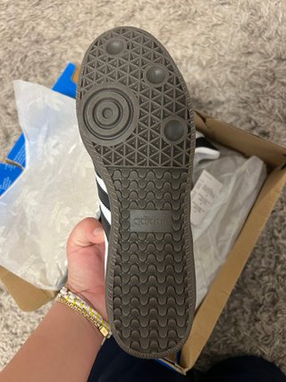 Zapatillas Adidas rojas y blancas