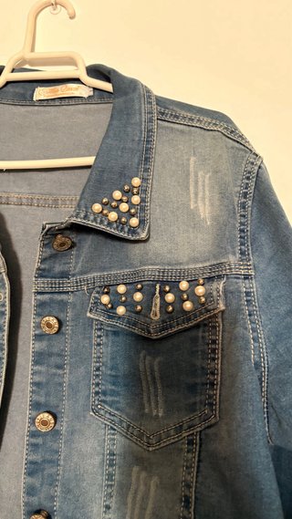 Chaqueta vaquera mujer con perlas