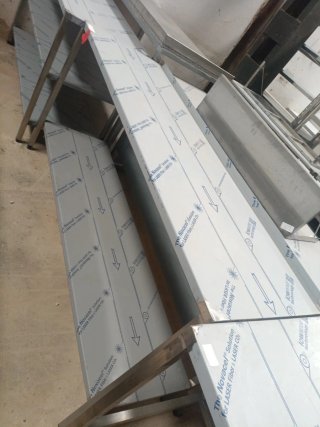 MESA INOXIDABLE EN SALDO 1.62M. MIRA MI PERFIL
