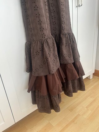 Vestido flamenco marrón perforado