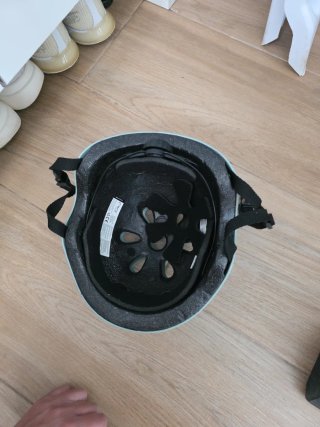 Casco infantil para patinete o bici