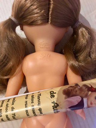 muñeca Nancy colegiala