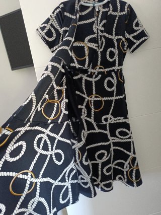 Vestido cruzado midi estampado