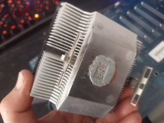 Pack Gigabyte GA-7VT600 + AMD Athlon XP 2600+