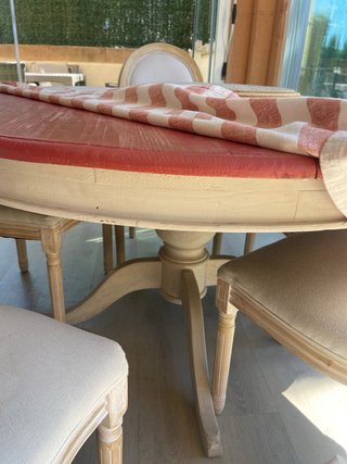 Mesa redonda madera con 4 sillas