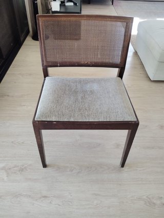 Mesa comedor y sillas Andreu World madera