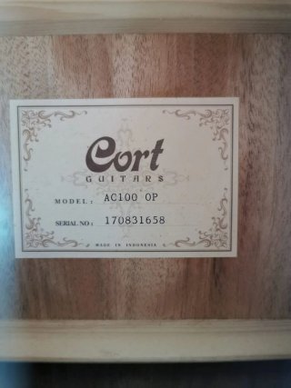 Guitarra Clásica Cort AC100 OP