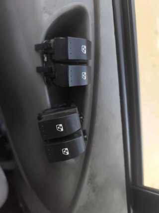 Interruptor Elevalunas Clio compatible+modelo