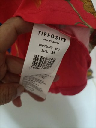 Camiseta Tiffosi flores roja