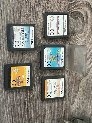 Nintendo DS Plata + 5 Juegos y Cargador