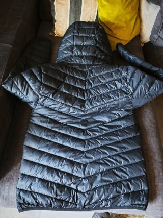 Chaqueta de plumas Hollister negra