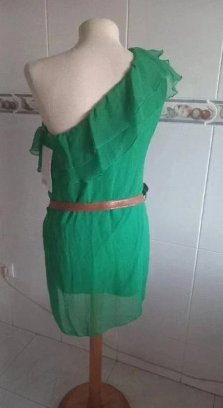 Vestido verde T. M con cinturón