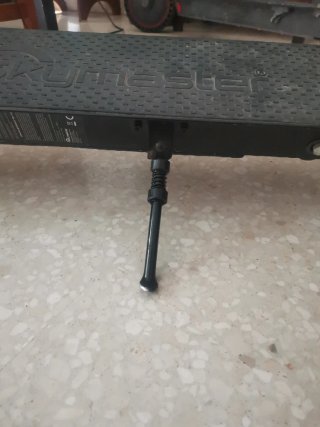 Due monopattini elettrici (senza batterie)