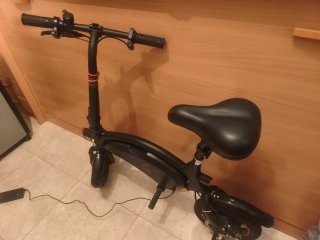 Bicicleta Eléctrica Plegable Negra