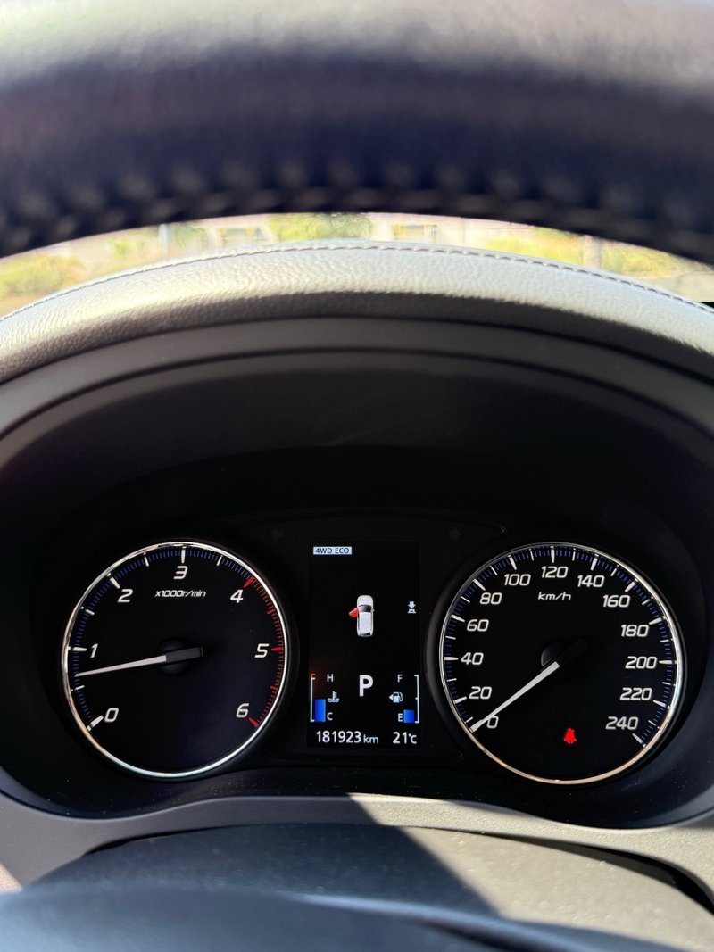 Mitsubishi Outlander 220 DI-D Motion 4WD 2016, foto 3