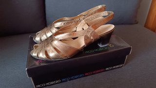 Sandalias Paco Herrero doradas talla 38