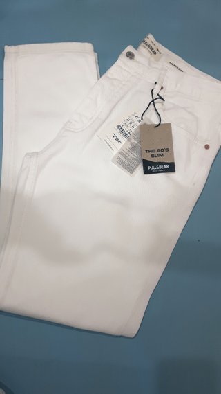 Jeans blancos Pull & Bear T/44 Nuevos sin Estrenar