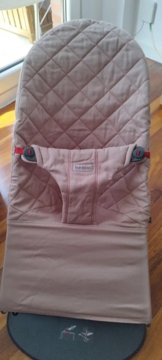 Hamaca Bebé BabyBjörn Bliss rosa empolvado