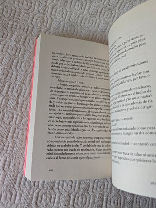 Libros Benavent, Marian Keyes y misterio bíblico