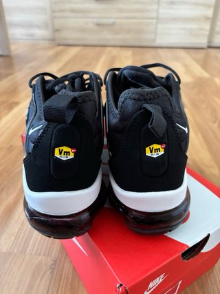 Nike Vapormax Plus Negro/Blanco