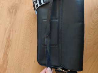 Bolso Hombro Tommy Hilfiger Negro