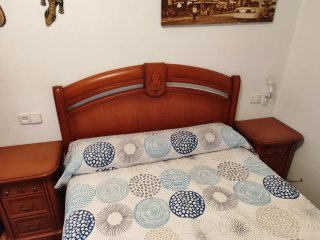 Conjunto Mesitas, Cabecero y Sinfonier Madera